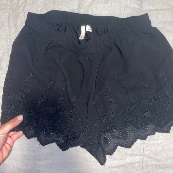 Comfy shorts - Picture 2 of 2